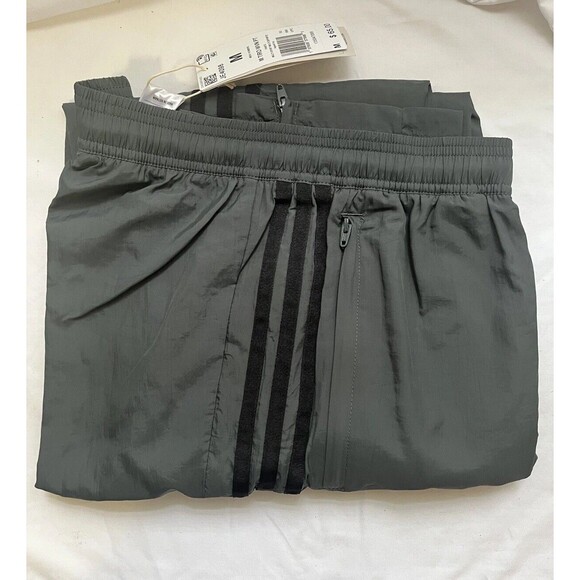 Adidas TIRO 24 Gray Mens Athletic Track Pants Lightweight Woven Size Medium - Picture 2 of 5
